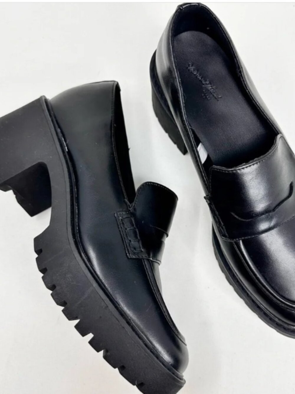 Universal Thread Black Chunky Platform Loafers Sz 7‎ Block Heel Y2K 90s Retro